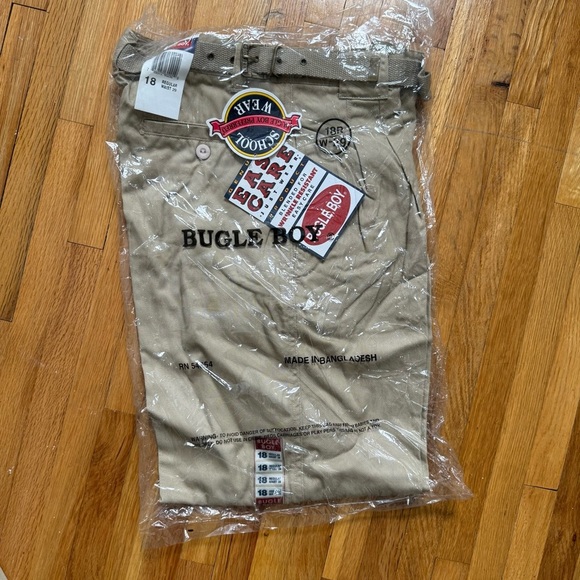 Bugle Boy Khaki Pants Boys Chino Pants Prep School Uniform w/ Belt Sizes: 18 - Picture 1 of 4